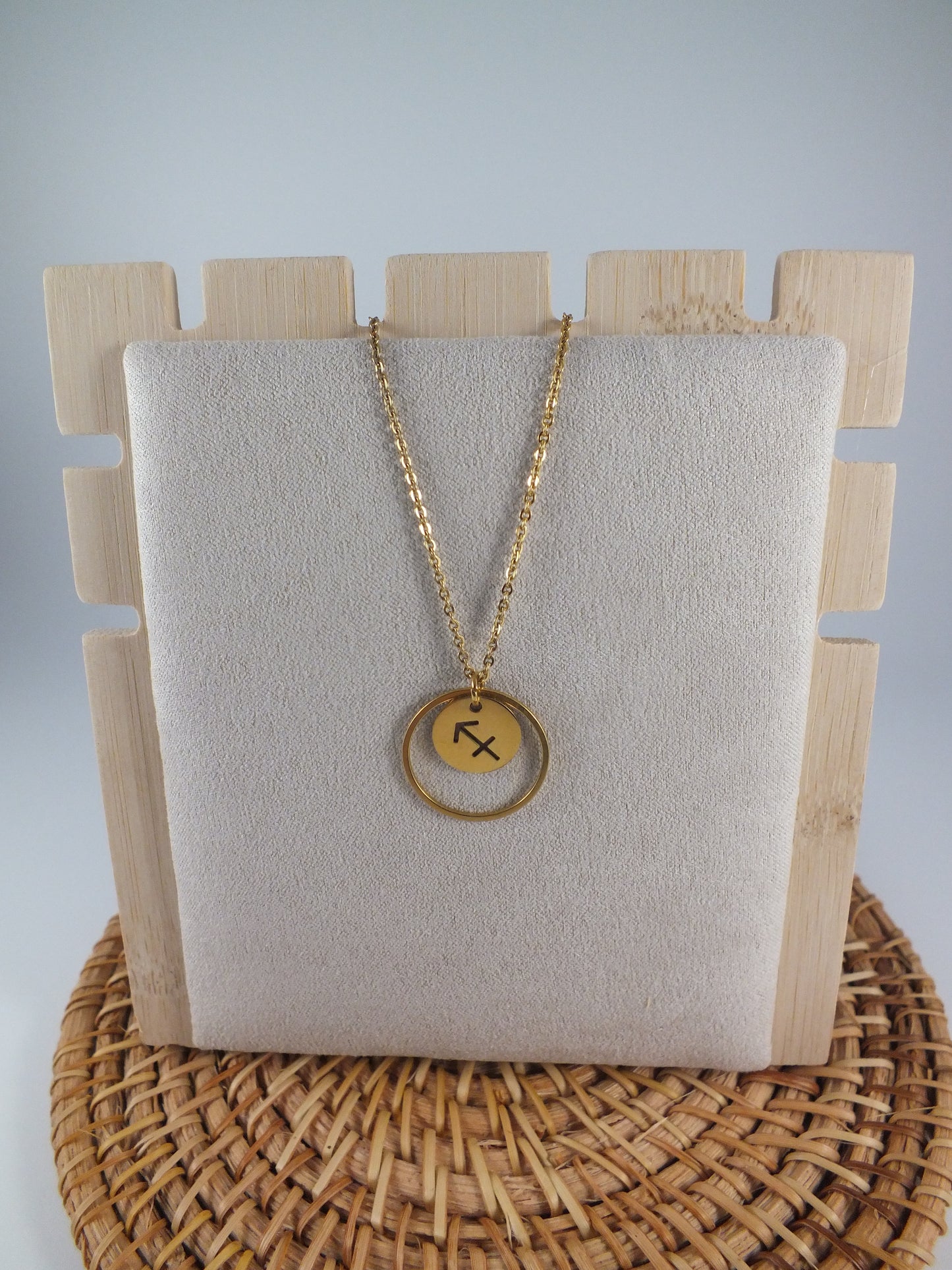 Collier astro